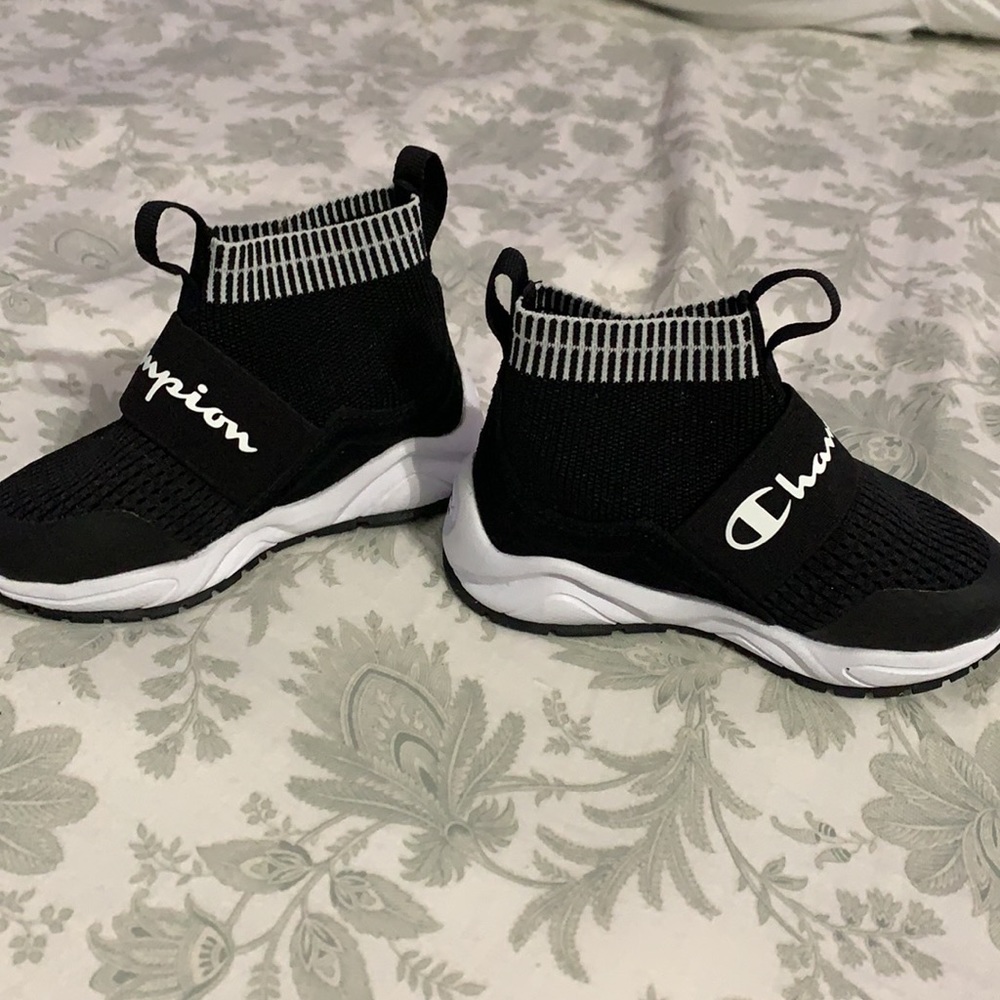 Kids shoes - Picture 2 of 3